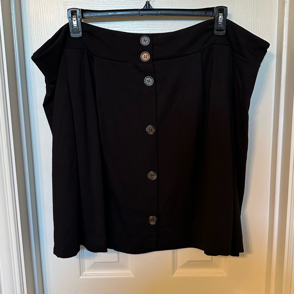NWT Black Button-Front Skirt
